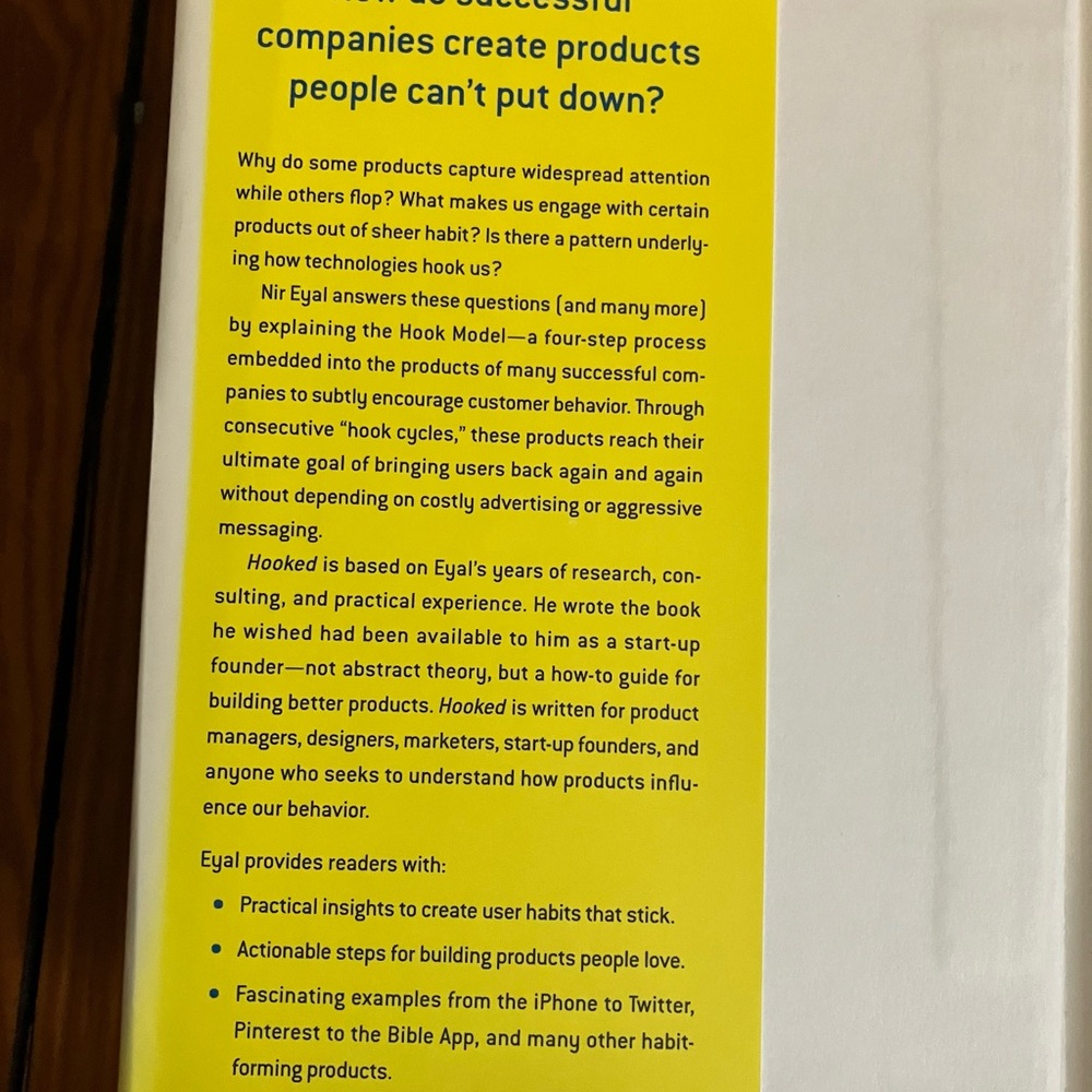 📚Hooked - Picture 4 of 6